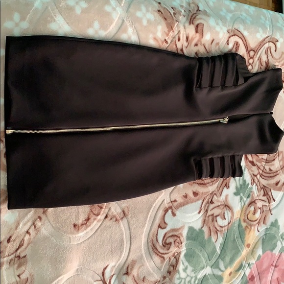 Cute little black dress - Picture 6 of 7